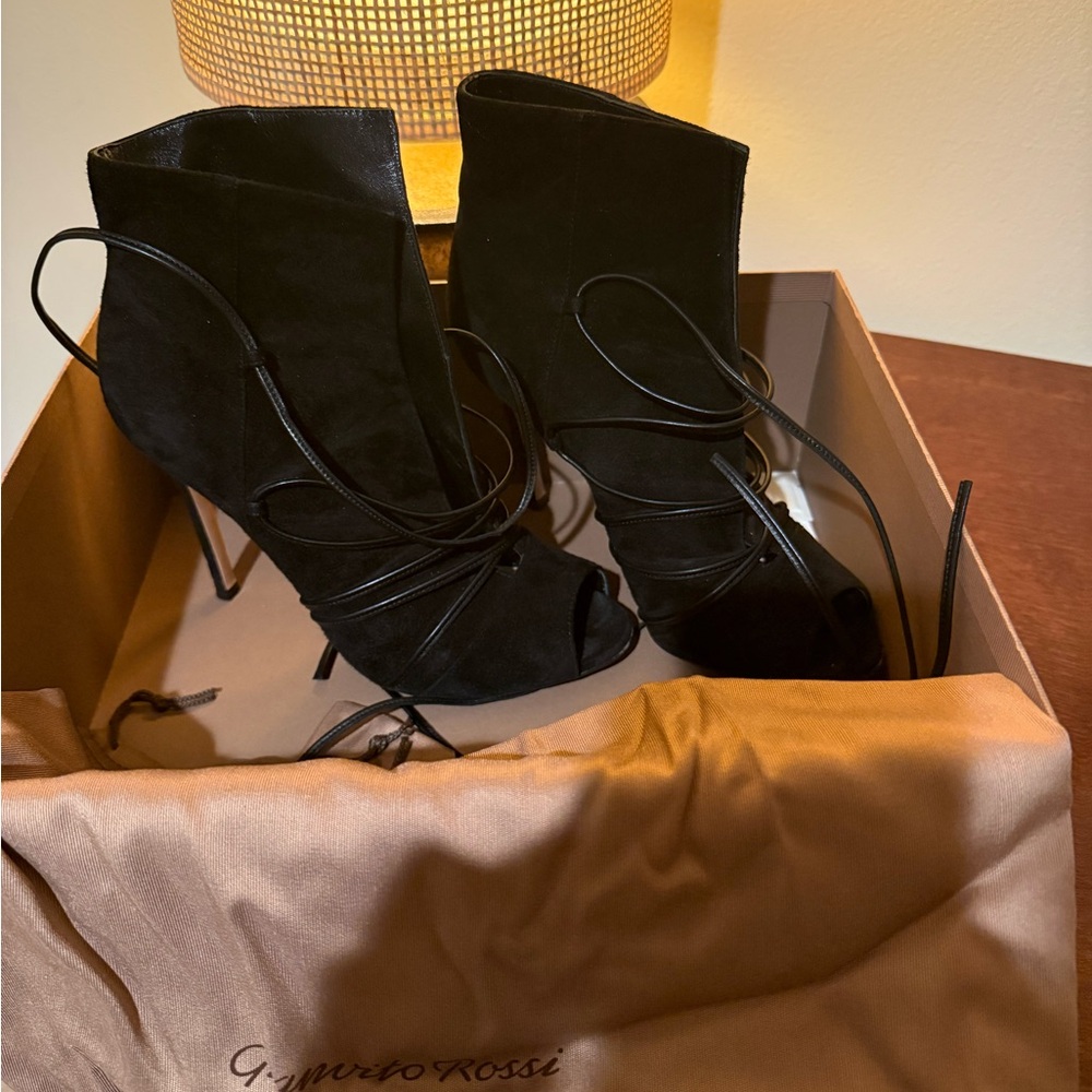 Gianvito Rossi Trim embellishment lace up booties - Picture 3 of 8